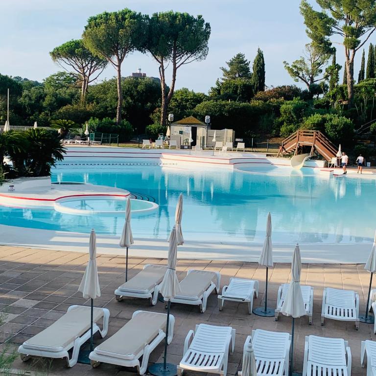 Cap Estérel FH Appartement avec jardin clos privatif -Vue mer -Piscine chauffée 04 avril &01 novembre - Saint Raphaël - Appartement 1 Chambre avec Jardin - 41