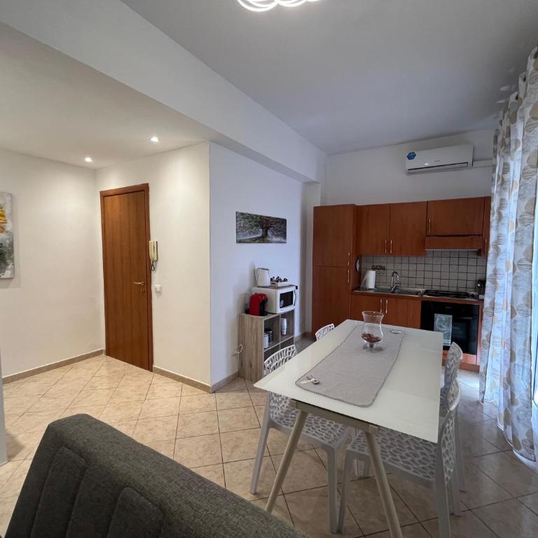 GABRY HOUSE - Two-Bedroom Apartment - 11