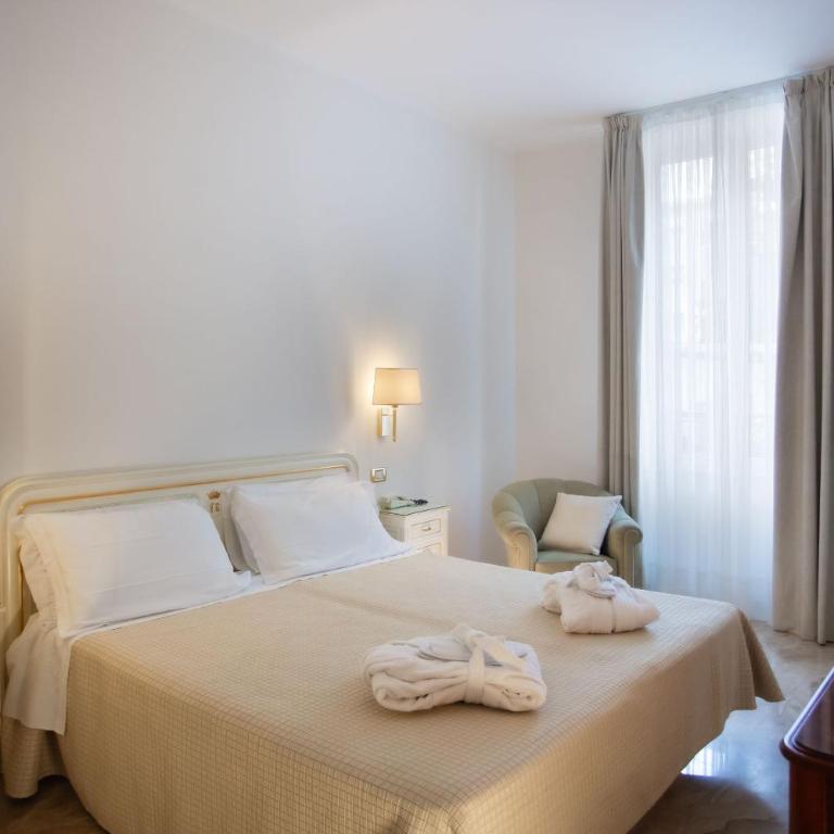 Hotel Villa Elena - Camera Quadrupla Standard - 1