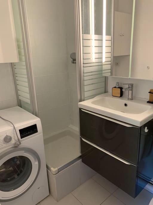 Charmant T2 rénové proche plage et commerces - Appartement 1 Chambre - 11