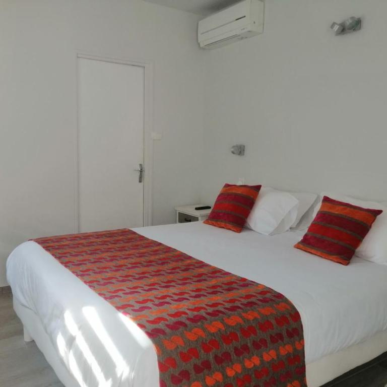 Hotel Le Bon Port - One-Bedroom Loft Apartment with Balcony - 140cm Double Bed - 2