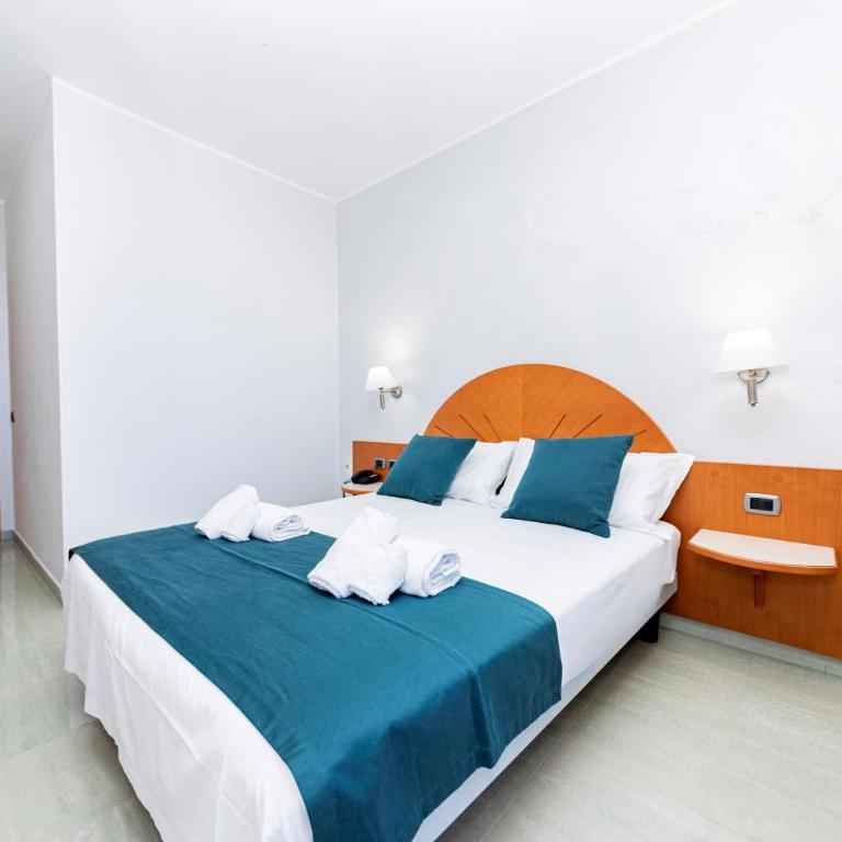 Hotel Alba - Camera Matrimoniale Deluxe con Vista Mare Laterale - 7