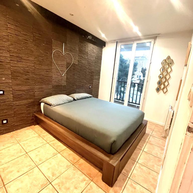 Apt Chic with view on Collines de Marcel Pagnol Wifi free parking and clim - Appartement 2 Chambres - 2