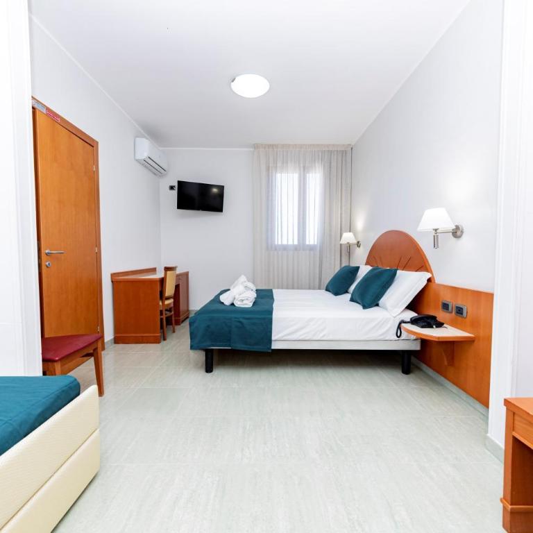 Hotel Alba - Camera Quadrupla con Accesso Disabili - 9
