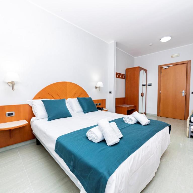 Hotel Alba - Camera Quadrupla con Accesso Disabili - 5