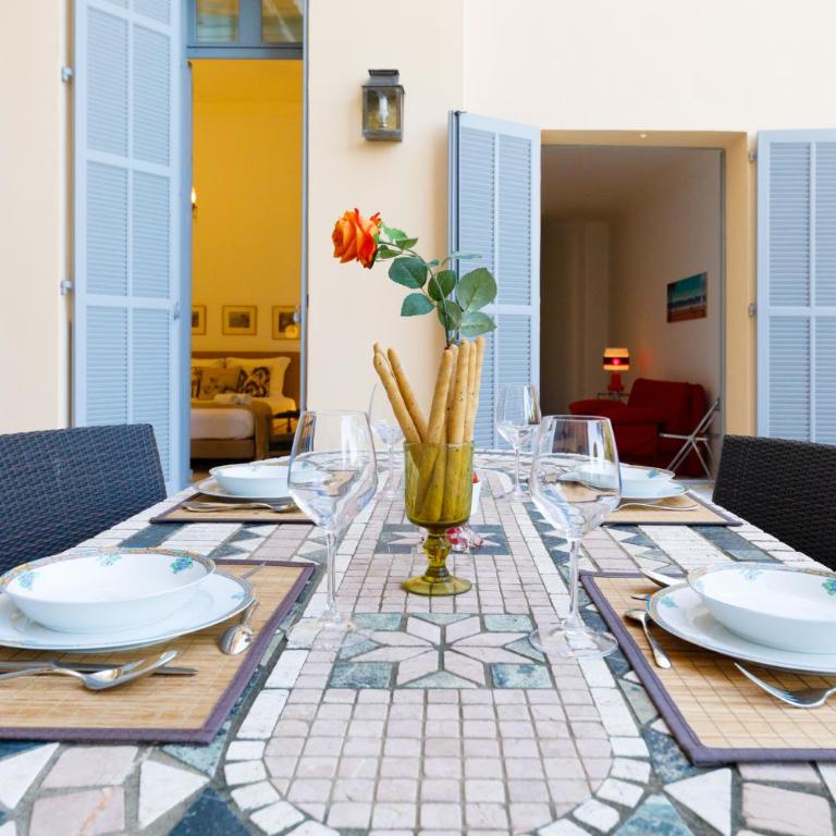 Luxury Historic Suite with Private Beach, Pool & Tennis near Monaco - Appartement 2 Chambres - 30