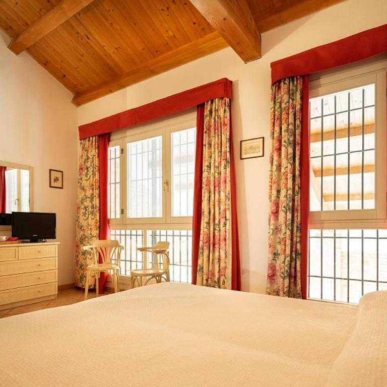 Agriturismo Sesta Presa - Camera Matrimoniale con Bagno Privato - 1