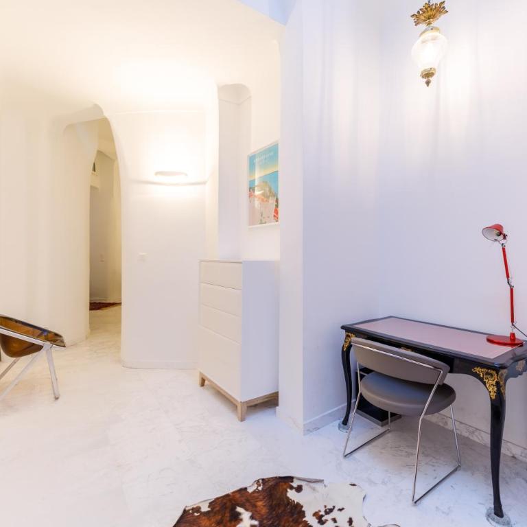 Luxury Historic Suite with Private Beach, Pool & Tennis near Monaco - Appartement 2 Chambres - 49