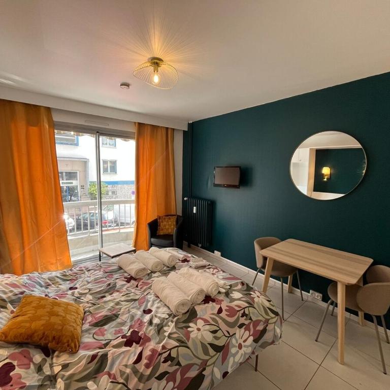 Magnifique appartement renové le Victoria - One-Bedroom Apartment - 5