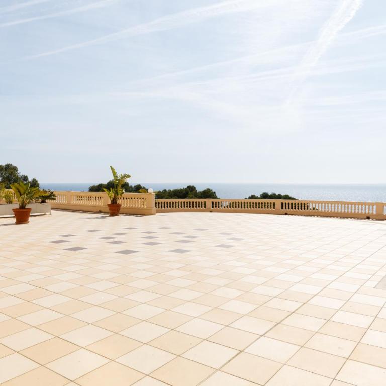 Luxury Historic Suite with Private Beach, Pool & Tennis near Monaco - Appartement 2 Chambres - 42