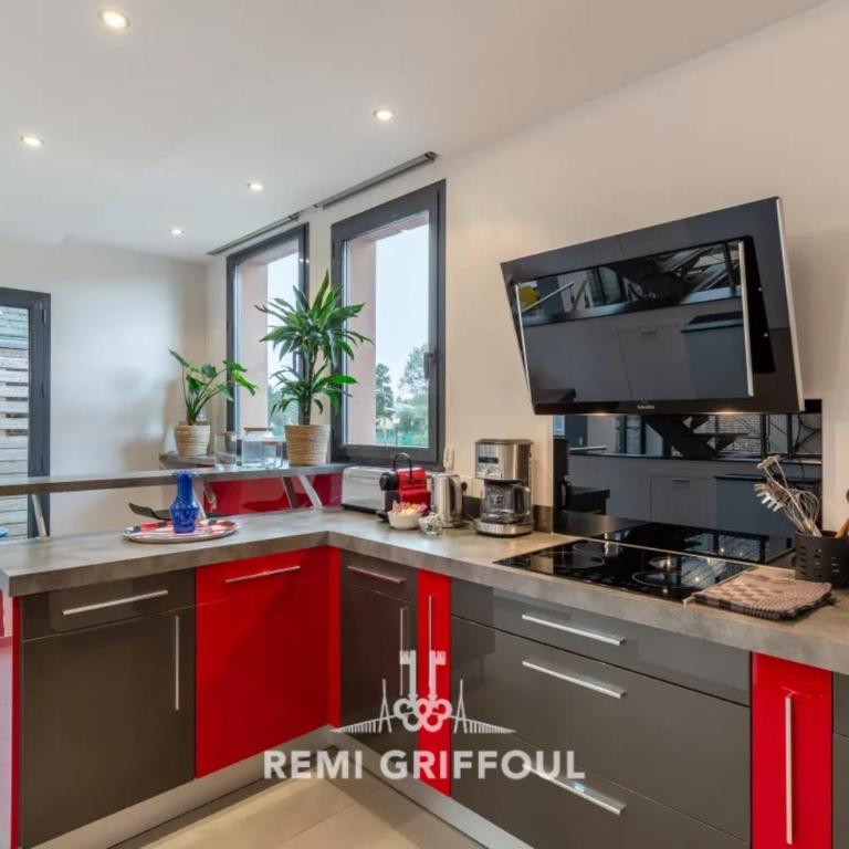 The Cosmopolitan Architect Design Home with Rooftop Jacuzzi 8 Guests - Maison de Vacances - 10
