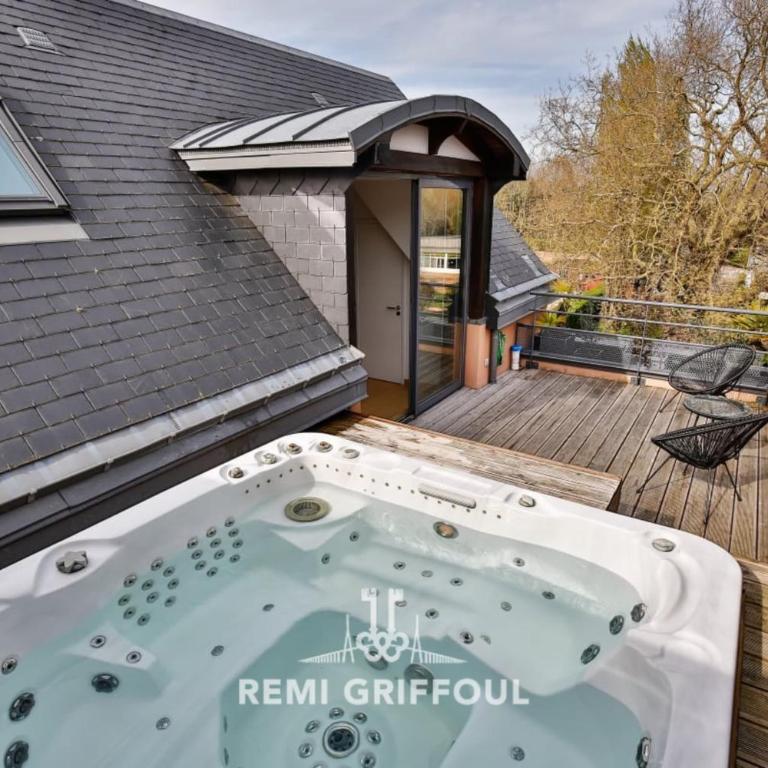 The Cosmopolitan Architect Design Home with Rooftop Jacuzzi 8 Guests - Maison de Vacances - 30