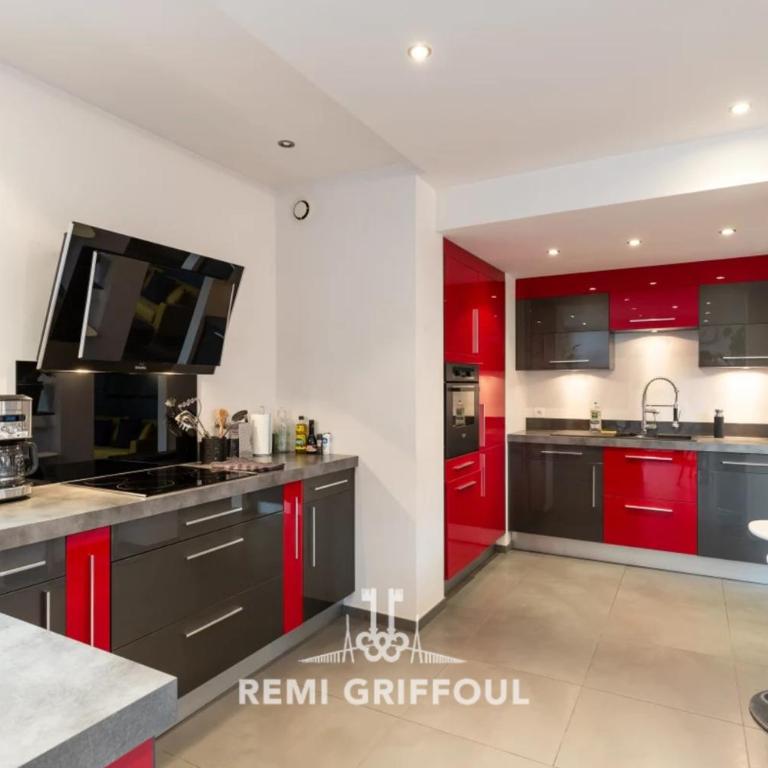 The Cosmopolitan Architect Design Home with Rooftop Jacuzzi 8 Guests - Maison de Vacances - 16
