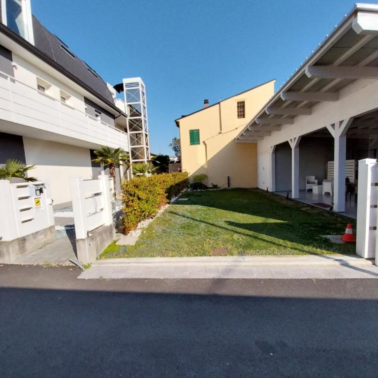 Appartamento Business Duplex 95mq - Doppia Terrazza XXL - 2 bagni - Check-in Codice - Appartamento su 2 Livelli - 39