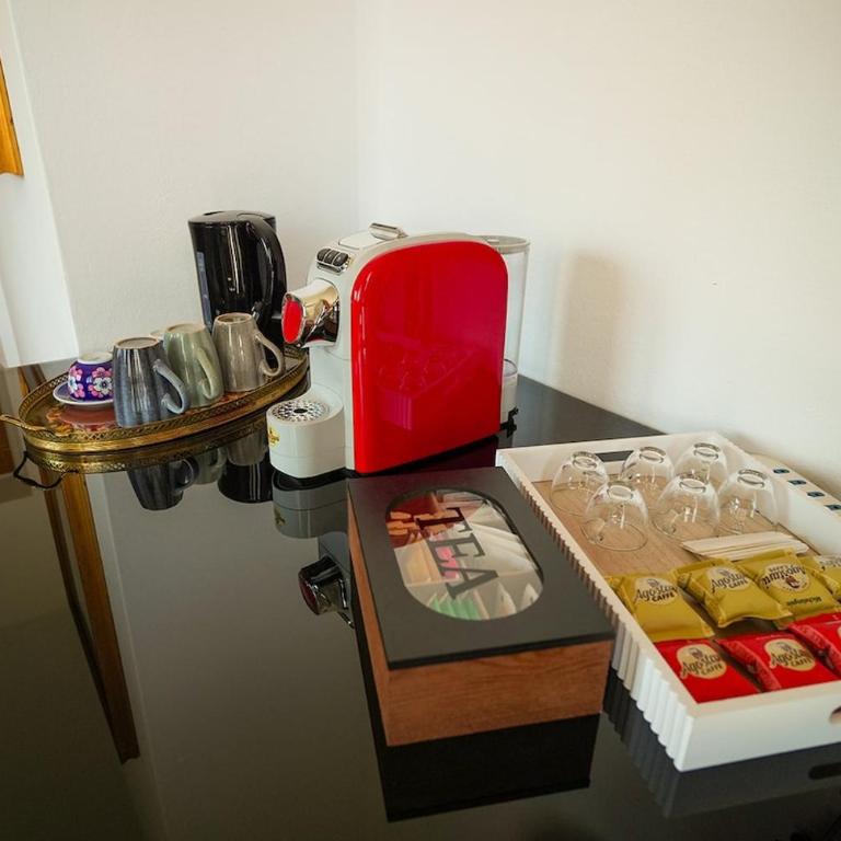 Panoramic Lake View Apartment - One-Bedroom Apartment - 8