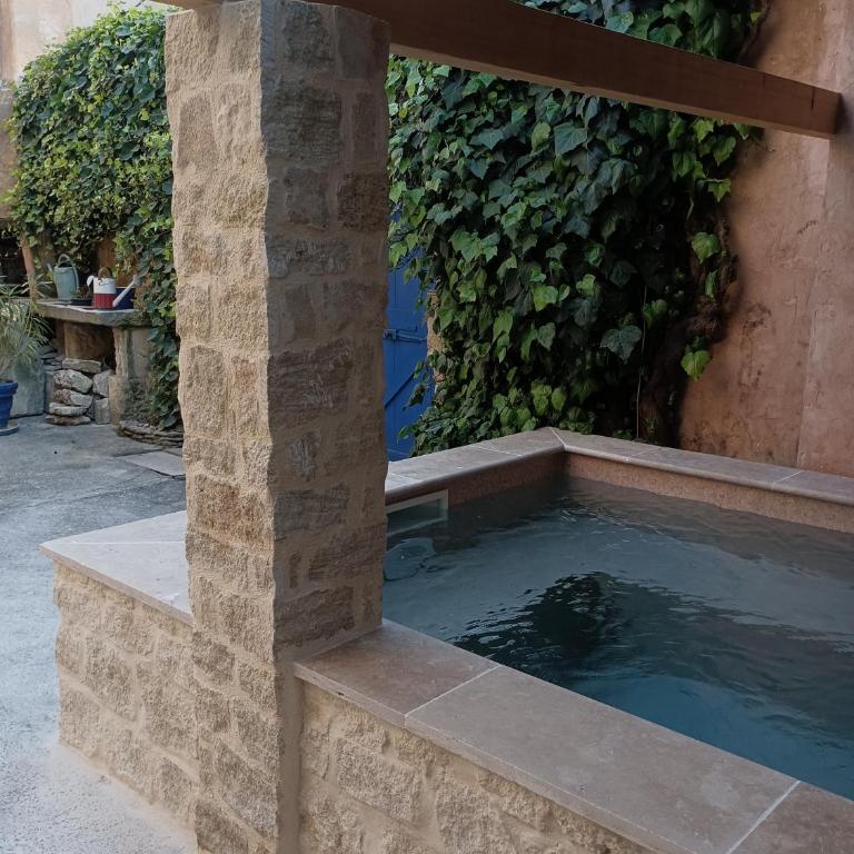 Chambre d'hôte Les Oulies Bédoin - Chambre Triple avec Salle de Bains Privative - 4