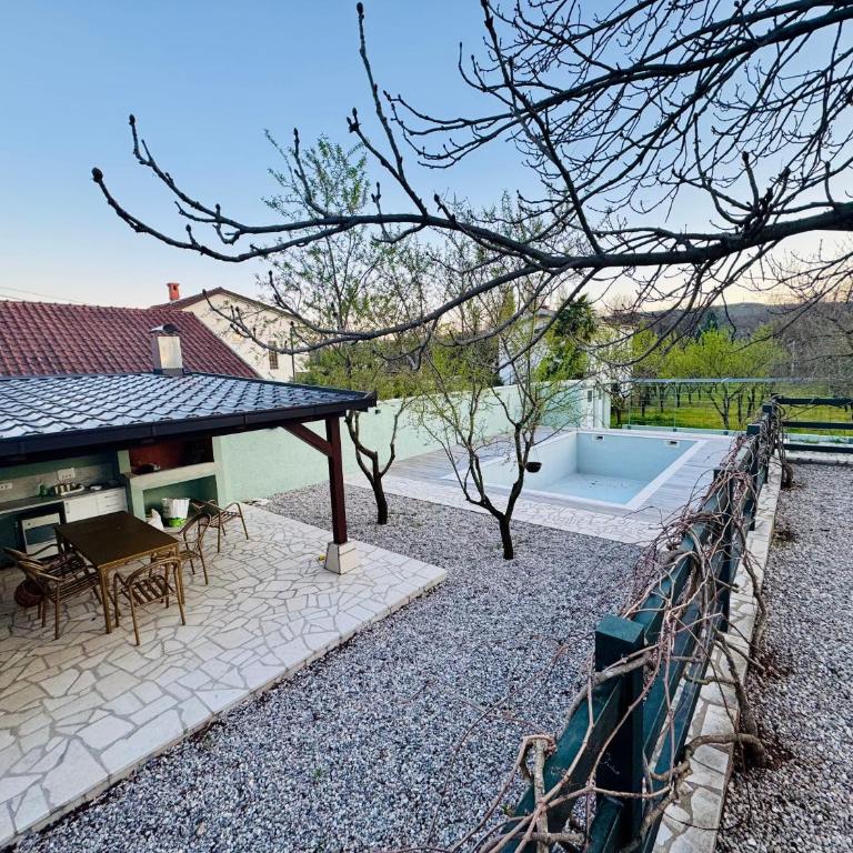 Almond Buna PoolHouse - Three-Bedroom House - 49
