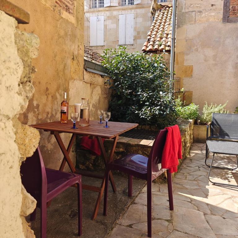140m2 du XVIIe, plein centre & extérieur, 6-9 pers - Maison de Vacances - 16
