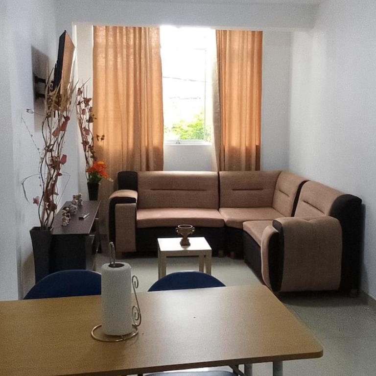 Departamento en Centro de Lima - Santa Beatriz - Two-Bedroom Apartment - 29