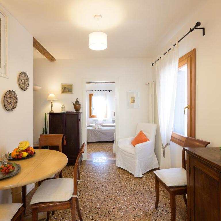 Ca'Filo' Venetian refuge in the Venetian district - Two-Bedroom Standard Apartment - 13