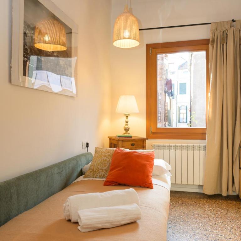 Ca'Filo' Venetian refuge in the Venetian district - Two-Bedroom Standard Apartment - 17