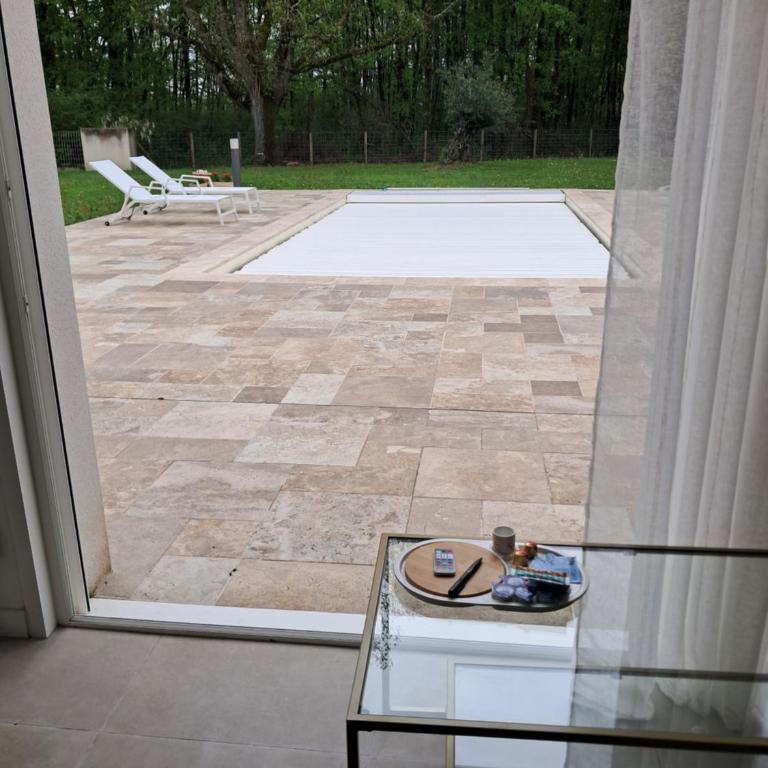 Studio près du golf - Chambre Double - Vue sur Piscine - 8