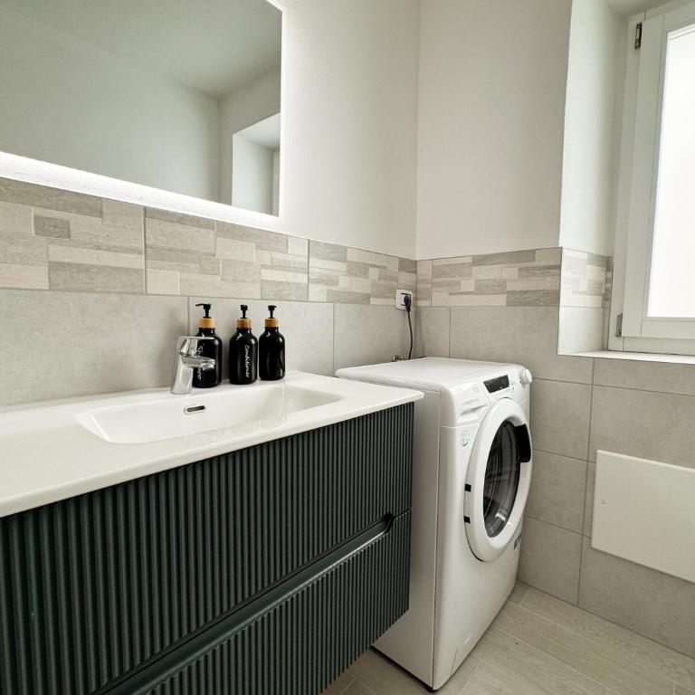 Kalma Lux - Sant Efisio Lofts - Appartamento con 2 Camere da Letto, Balcone e Terrazza - 13