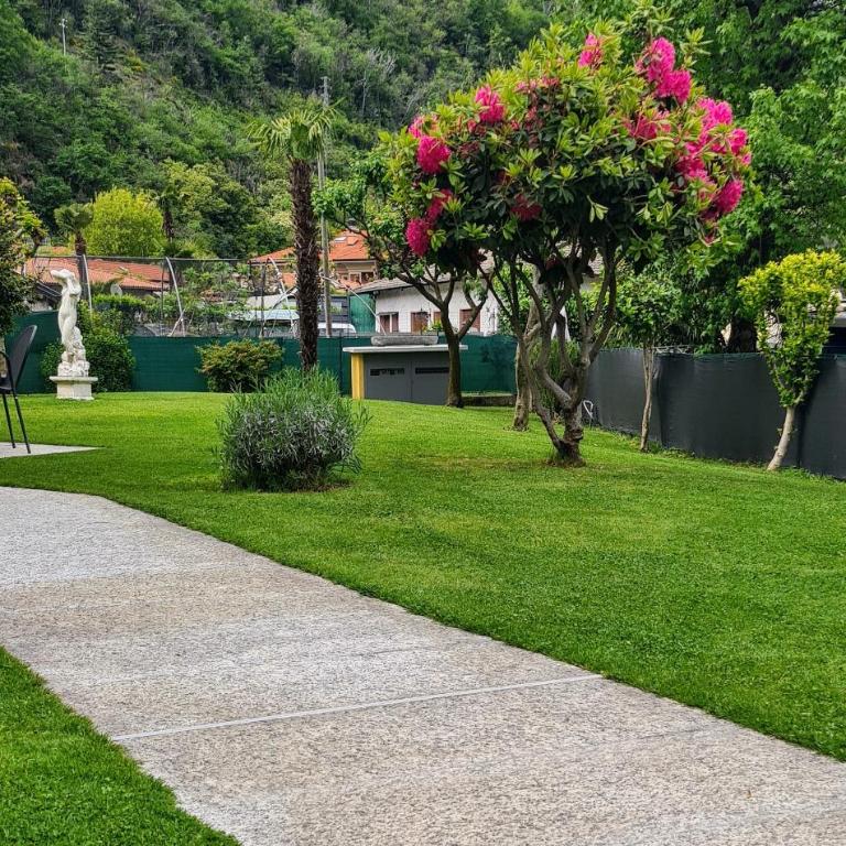 Apartment AZZURRA Terrasse Gartenblick Parkplatz kostenlos 100 mtr zum Strand - Appartamento con Vista Giardino - 2
