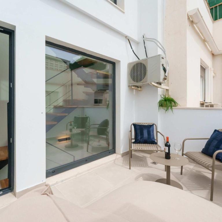 Stylish 3BD with Rooftop Jacuzzi - Las Artes - Apartment - 22