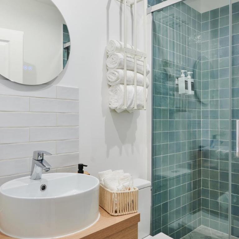 Cozy & Family - Family 2BR Retreat - Paris 14 ème - Netflix & Treats - Apartment mit 2 Schlafzimmern - 12
