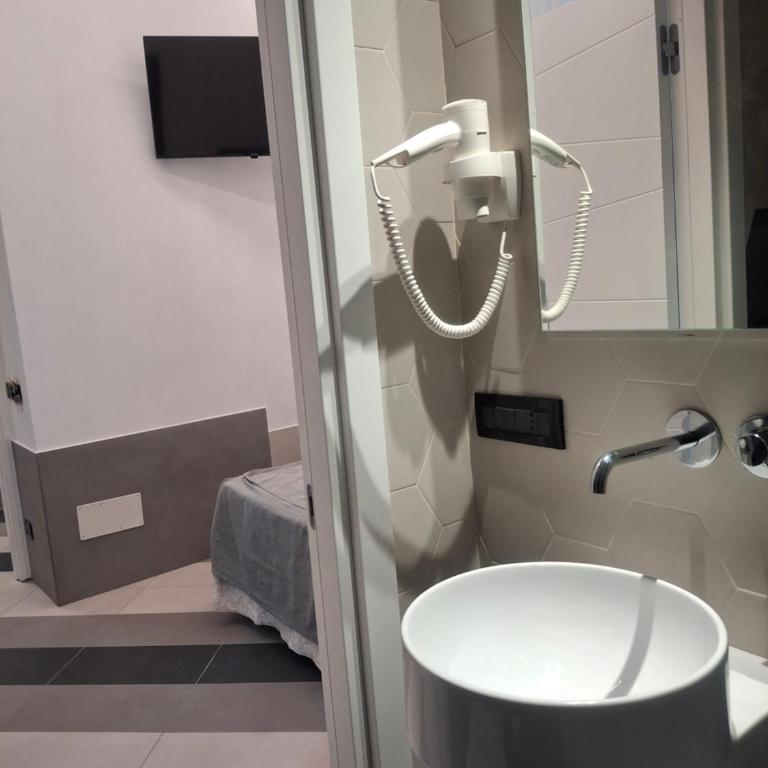 Hotel Viennese - Camera Matrimoniale Budget - 4