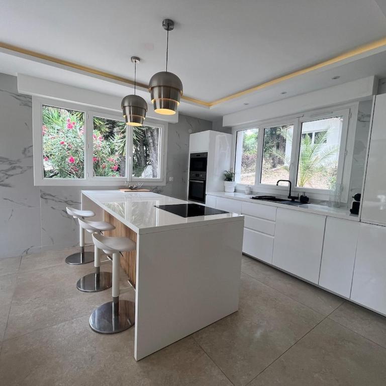 Beautiful 4 bedroom villa with pool, jacuzzi - Villa - 21