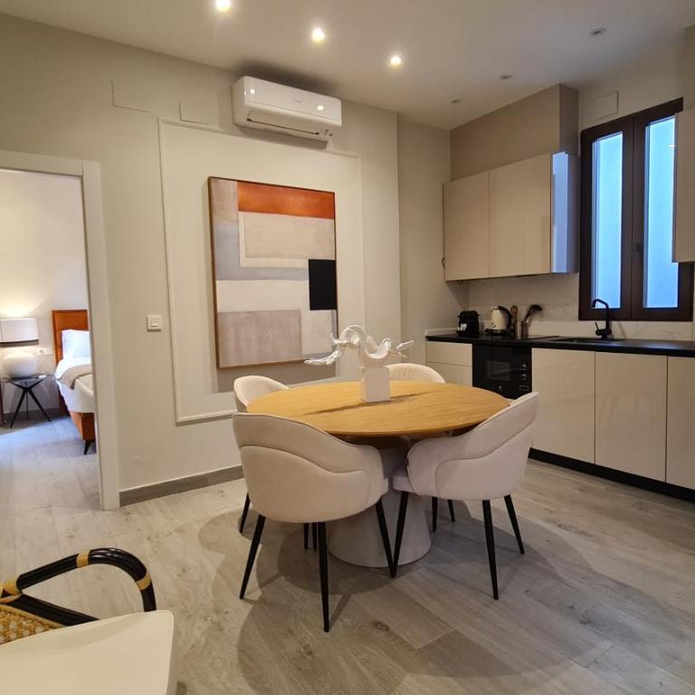 Suspiro 201 Elegant Suite - One-Bedroom Deluxe Apartment - 32