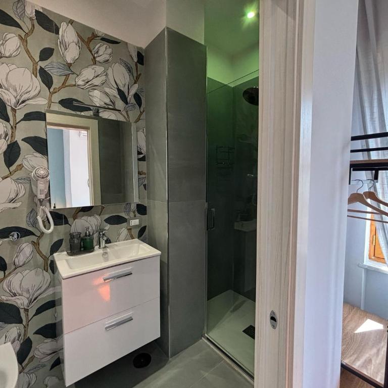 Caridei Rooms - Camera Matrimoniale con Bagno Privato - 3