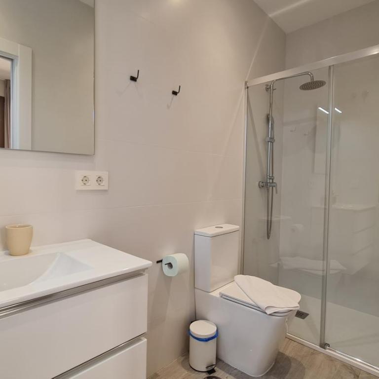 Suspiro 202 Elegant Suite - One-Bedroom Deluxe Apartment - 6