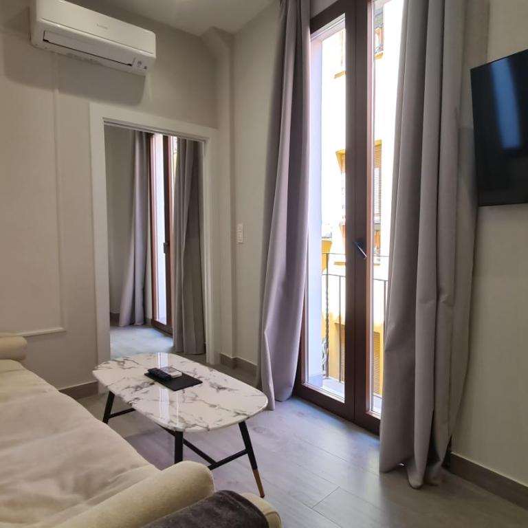 Suspiro 202 Elegant Suite - One-Bedroom Deluxe Apartment - 9