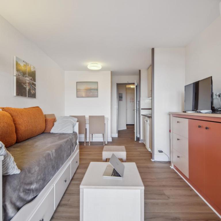 Cap Estérel Magnifique vue mer avec parking et piscine - Apartment mit 1 Schlafzimmer, Meerblick und Terrasse - 13