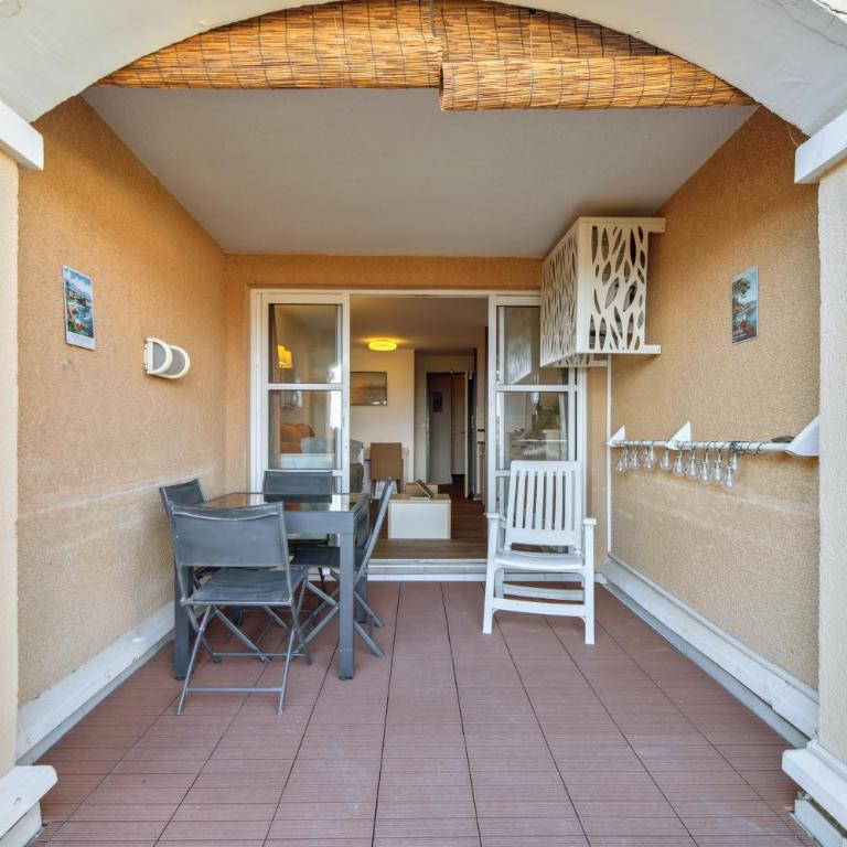 Cap Estérel Magnifique vue mer avec parking et piscine - Apartment mit 1 Schlafzimmer, Meerblick und Terrasse - 31