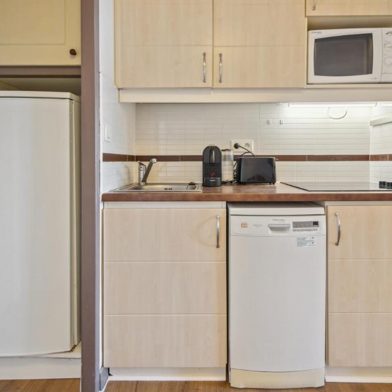 Cap Estérel Magnifique vue mer avec parking et piscine - Apartment mit 1 Schlafzimmer, Meerblick und Terrasse - 33