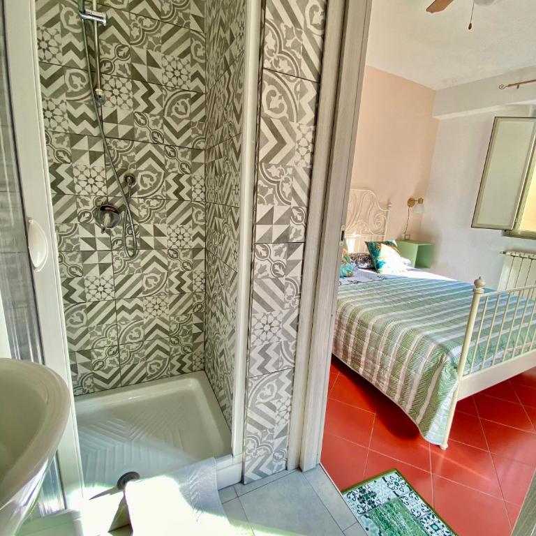 Taorminas Sun Central Boutique Guesthouse & Suites - Camera Matrimoniale con Balcone - 12