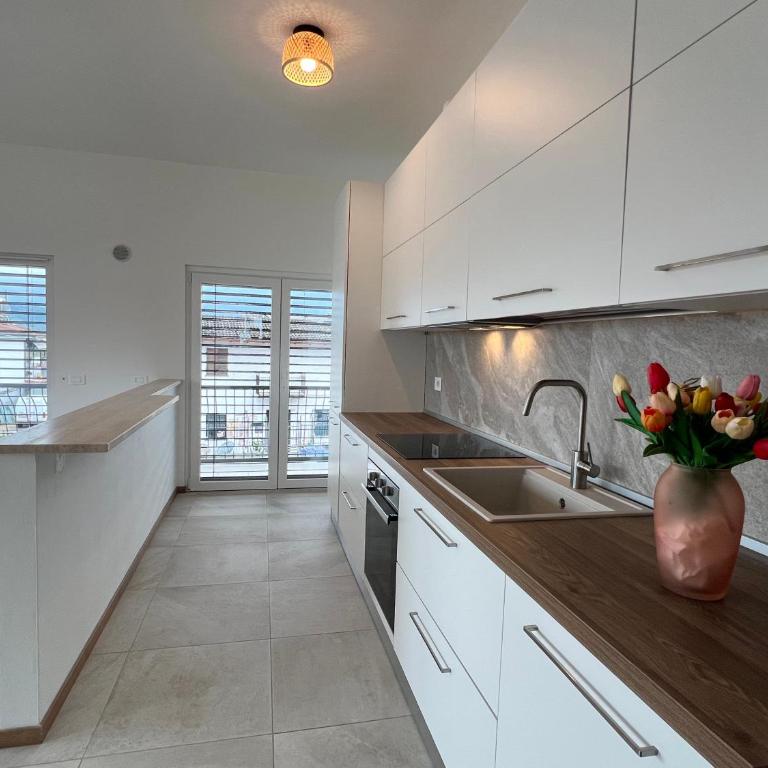 CITY PULSE APARTMENT Your Urban Escape - Appartamento con 2 Camere da Letto - 15