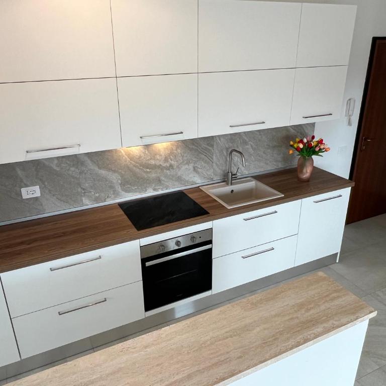CITY PULSE APARTMENT Your Urban Escape - Appartamento con 2 Camere da Letto - 16