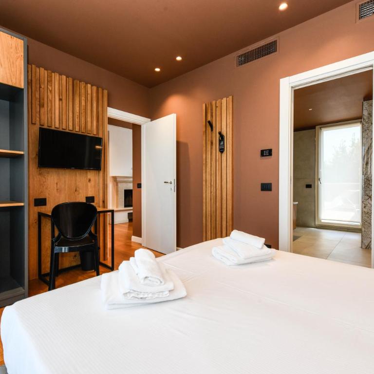 Best Western Hotel Arya - Queen Suite with Two Sofa Beds, Two Terraces and Private Pool - Non-Smoking - 15