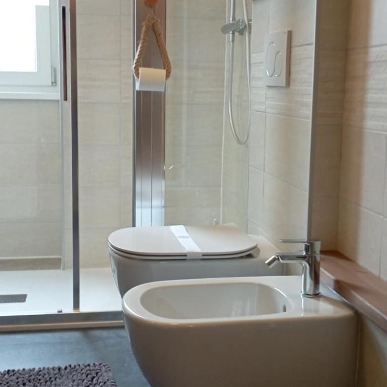 Tirano Express Luxury Appartamento rialzato con vista giardino, barbecue e comfort esclusivo - Appartement 4 Chambres de Luxe - 55