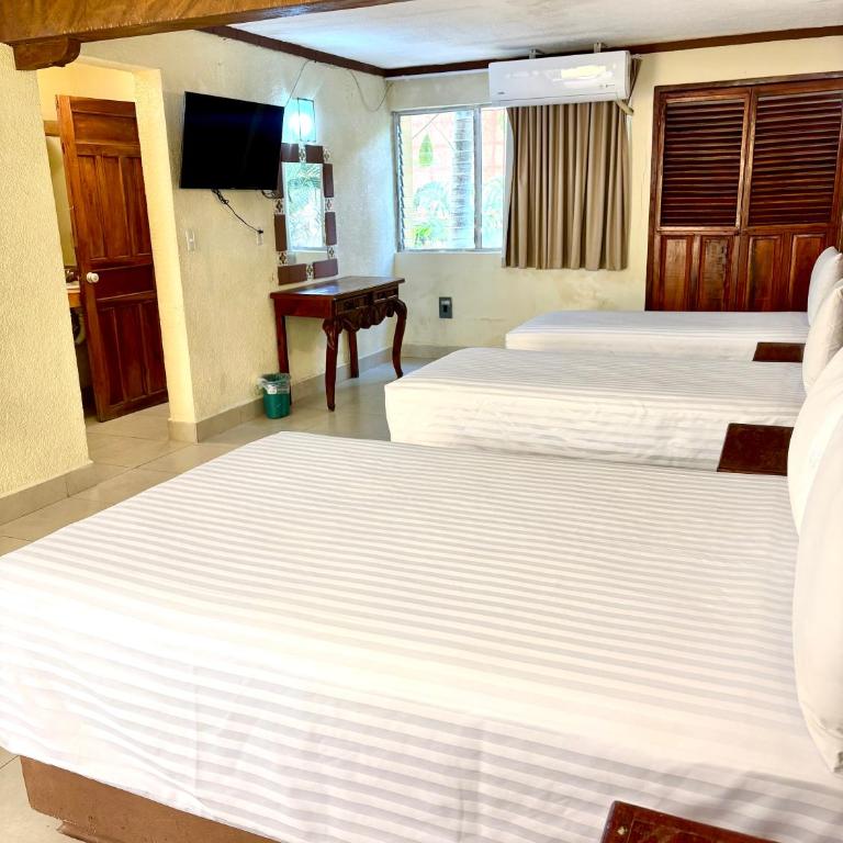 Suites Cancun Center - Habitación Triple - 5