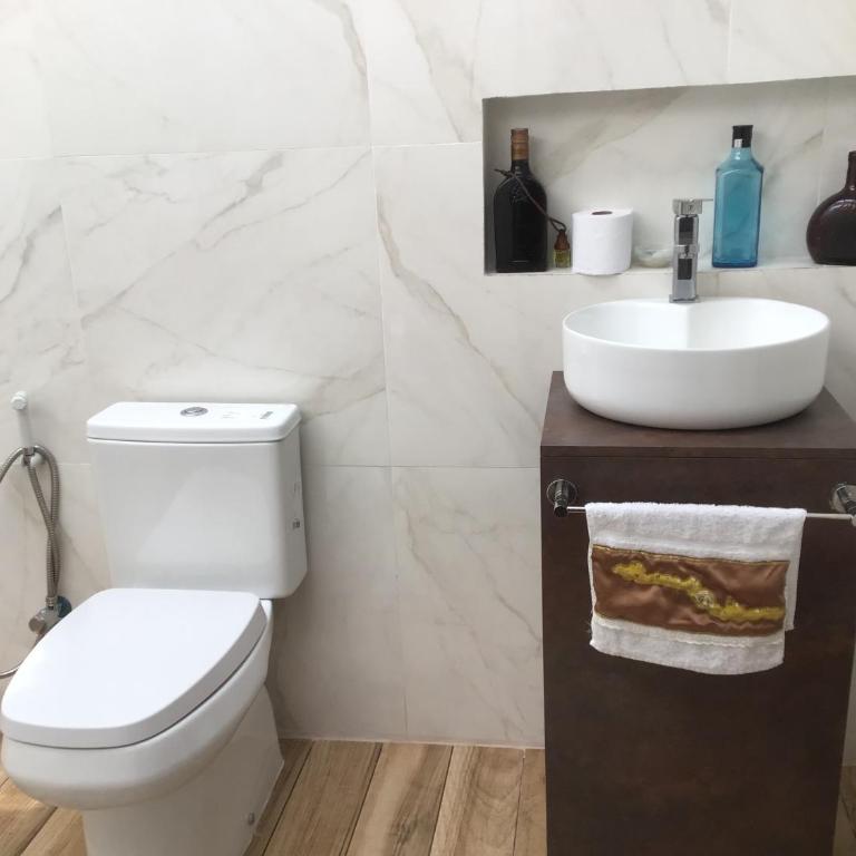 Granados - Family Room with Private Bathroom - 7