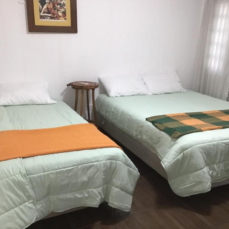 Granados - Family Room with Private Bathroom - 11