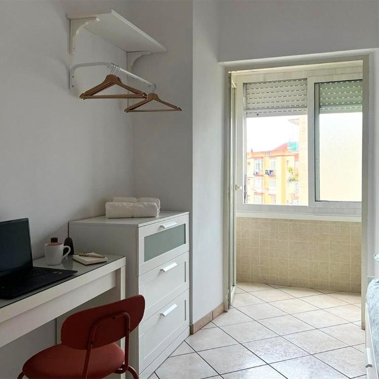 Rosemary s House Napoli Apt Private Parking Metro - Appartamento con 2 Camere da Letto - 7