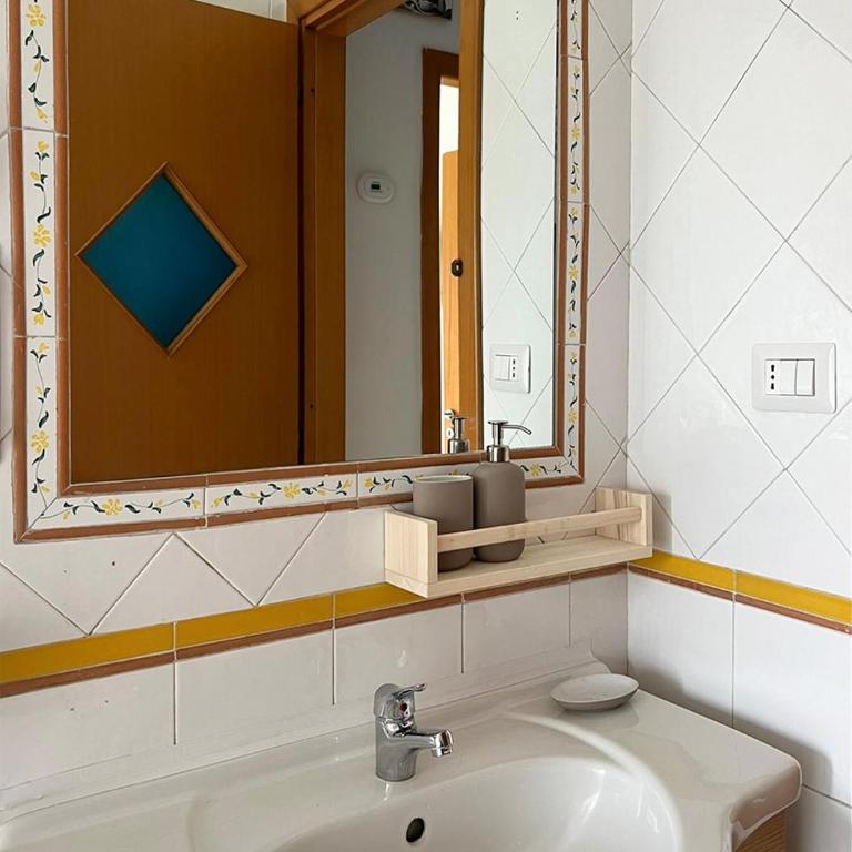 Rosemary s House Napoli Apt Private Parking Metro - Appartamento con 2 Camere da Letto - 11