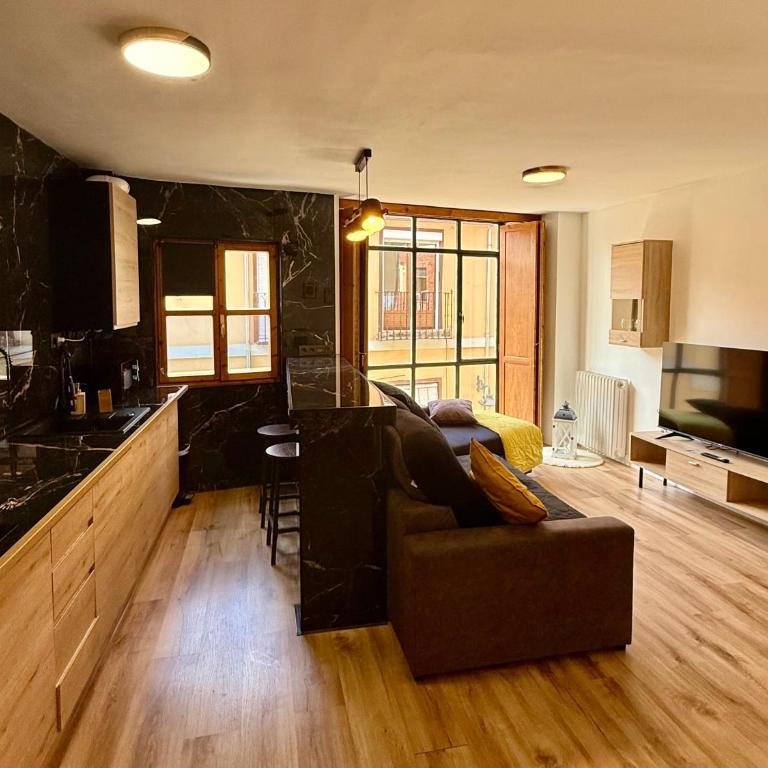 Vivienda Plaza Mayor - Apartamento de 2 dormitorios - 3